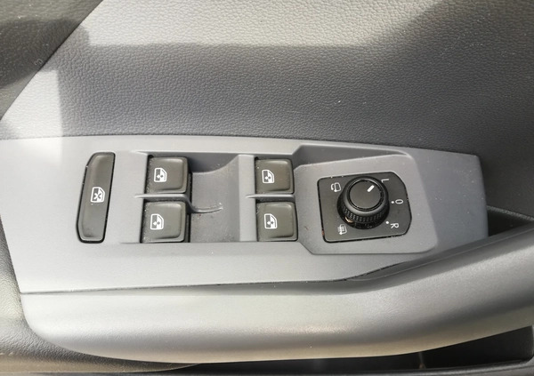 Volkswagen T-Cross cena 76500 przebieg: 37174, rok produkcji 2019 z Brwinów małe 781